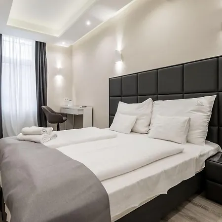Prime Star Deak Ter Modern Luxury 5* Budapeşte