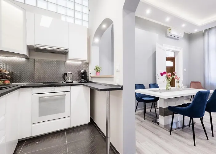 Prime Star Deak Ter Modern Luxury 5* Budapeşte