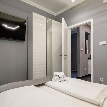 Lägenhetshotell Prime Star Deak Ter Modern Luxury 5*