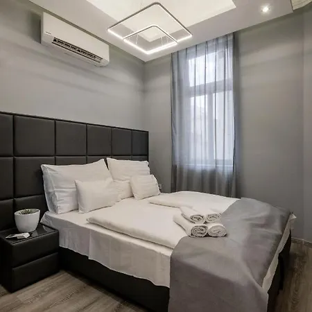 Prime Star Deak Ter Modern Luxury