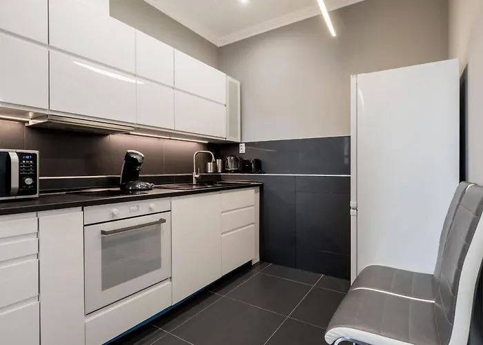 Prime Star Deak Ter Modern Luxury Aparthotel